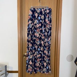 Floral Maxi skirt